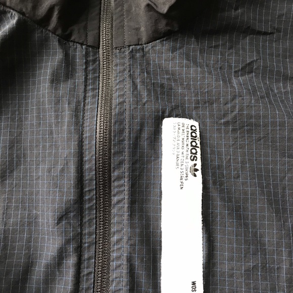 Adidas track jacket windbreaker size large - Picture 4 of 4